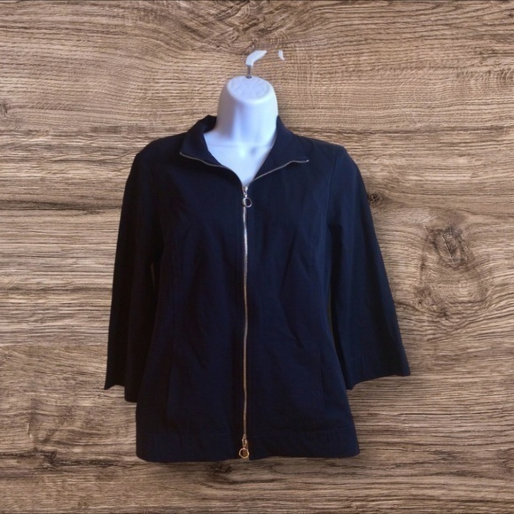 NWT Worth stretch navy blue 3/4 sleeve lightweight jacket. Size P.